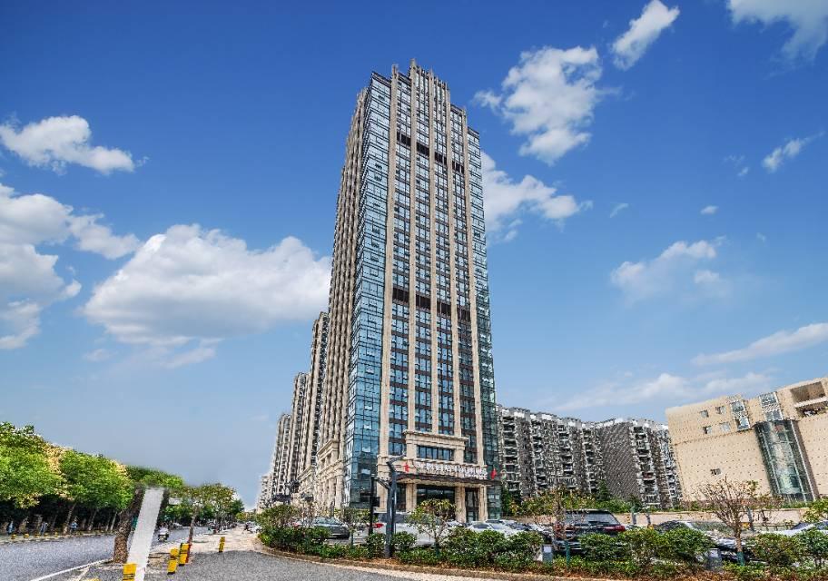 武汉四星级酒店最大容纳120人的会议场地|武汉武昌万枫酒店的价格与联系方式
